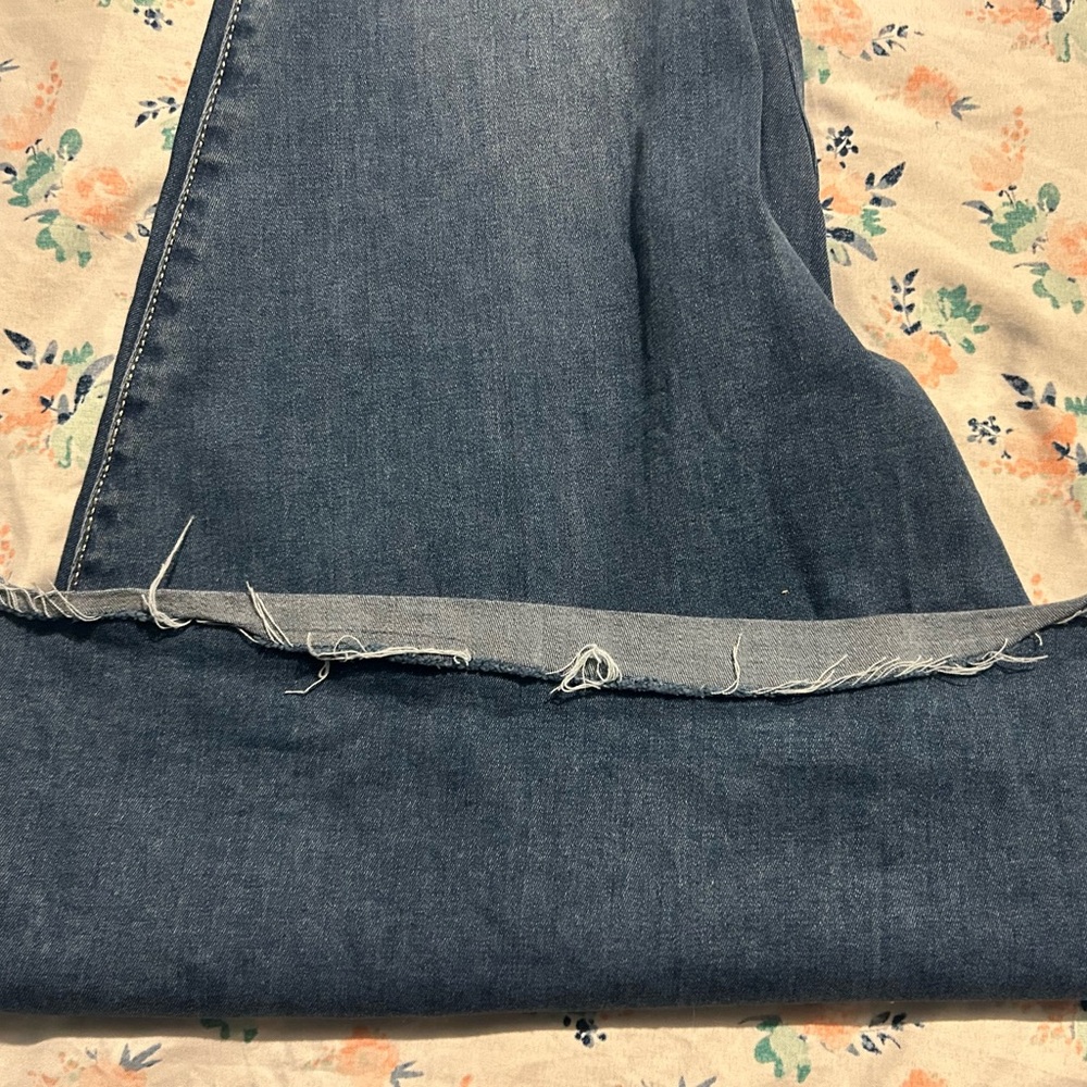 We The Free Jeans 29 Womens Light Wash High Rise Flare Bell
Bottom Size 25 - Picture 6 of 13